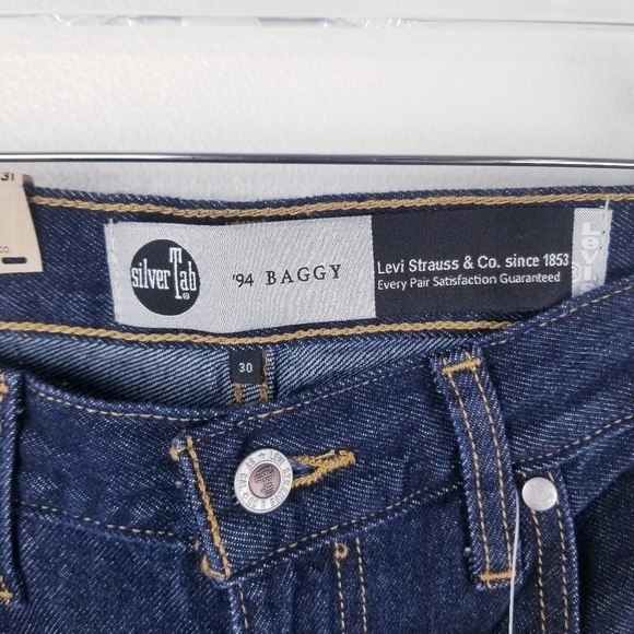 Levi's SilverTab '94 Baggy A35180004 Jeans NWT - Picture 9 of 16